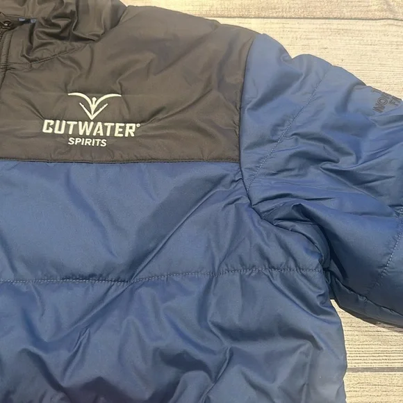 Men’s The North Face Everyday insulated jacket size L shady blue w/logo Puffers